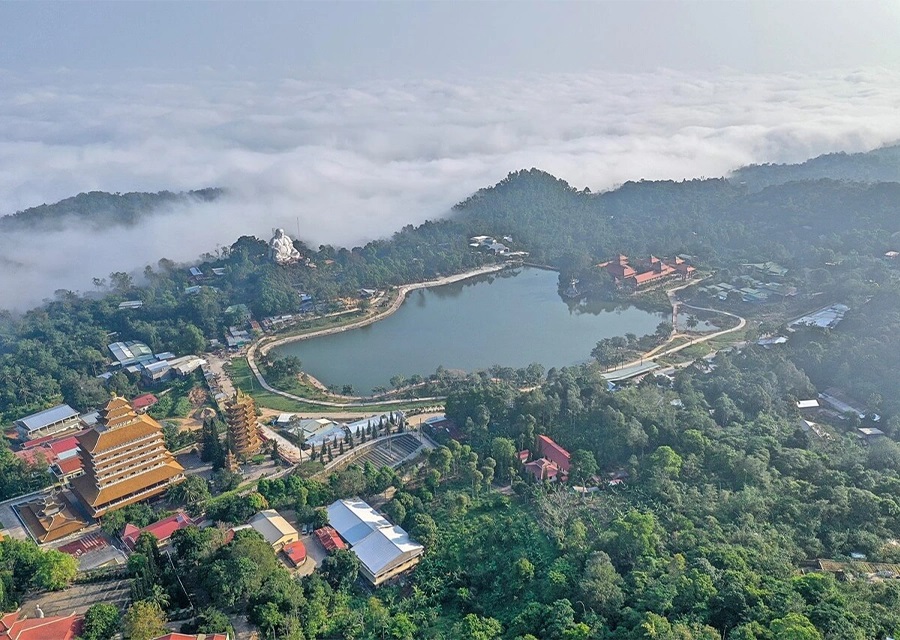 An Giang Vietnam Sam Mountain
