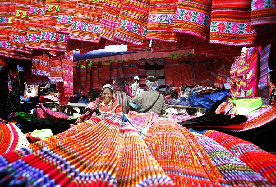 Stalls showcasing brocade and traditional ethnic attire