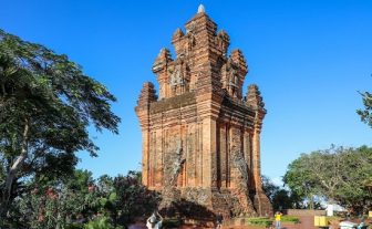 Tháp Nhạn Phú Yên – Ngọn tháp cổ bí ẩn của người Chăm-pa