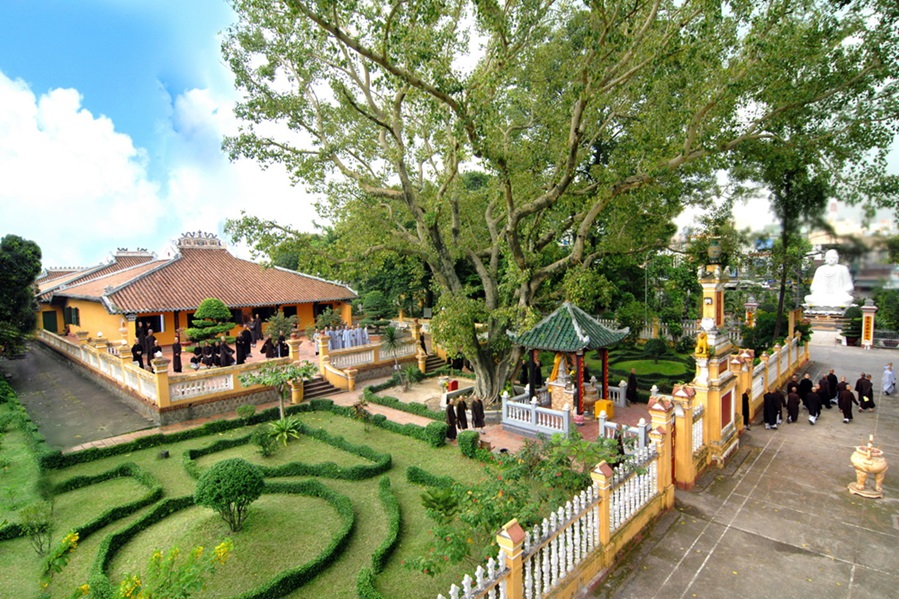 The ancient Giac Lam Pagoda
