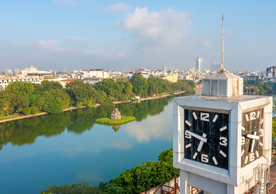 The beauty of Hoan Kiem Lake