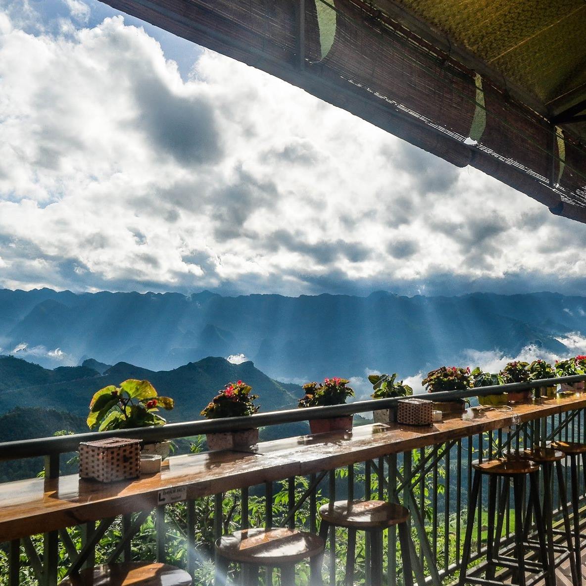 Quan Ba Heaven Gate The cafe near Quan Ba Heaven Gate