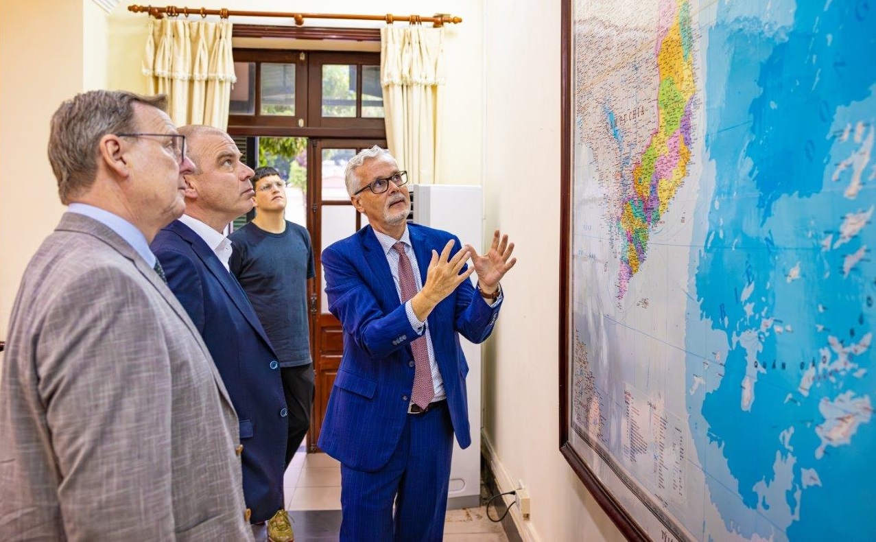 German Embassy in Vietnam The embassy helps strengthen the relationship between the two countries