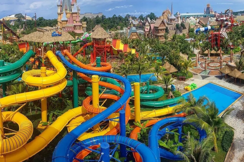 The fun and thrill await you all day at Grand Park