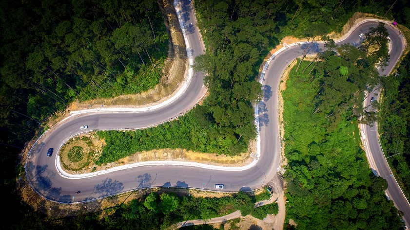 The winding roads to Tam Dao in Vinh Phuc