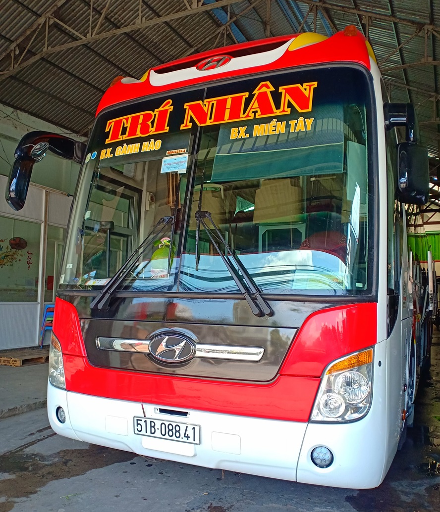 Tri Nhan Bus