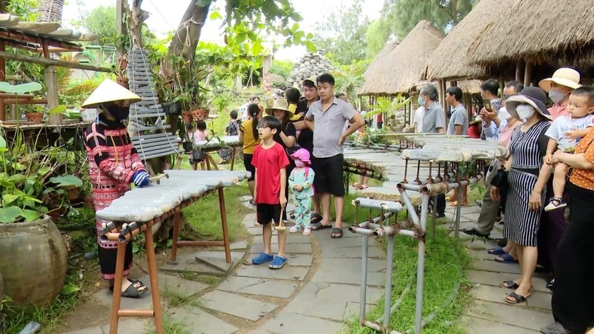 Unique lithophone performances