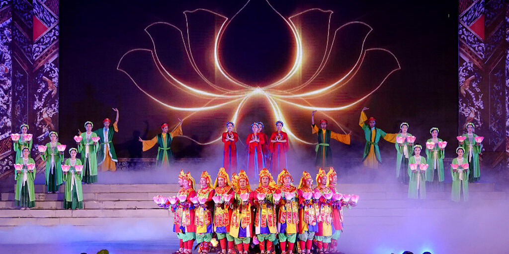 Vietnam population reflects the country's diverse ethnic groups, religions, and cultural traditions (Source: Collected)