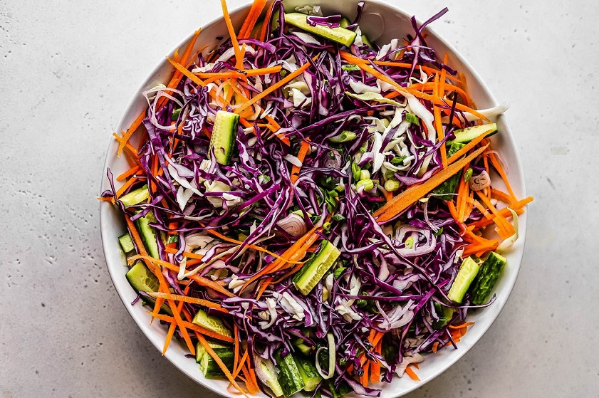 Vietnamese cabbage salad with carrot