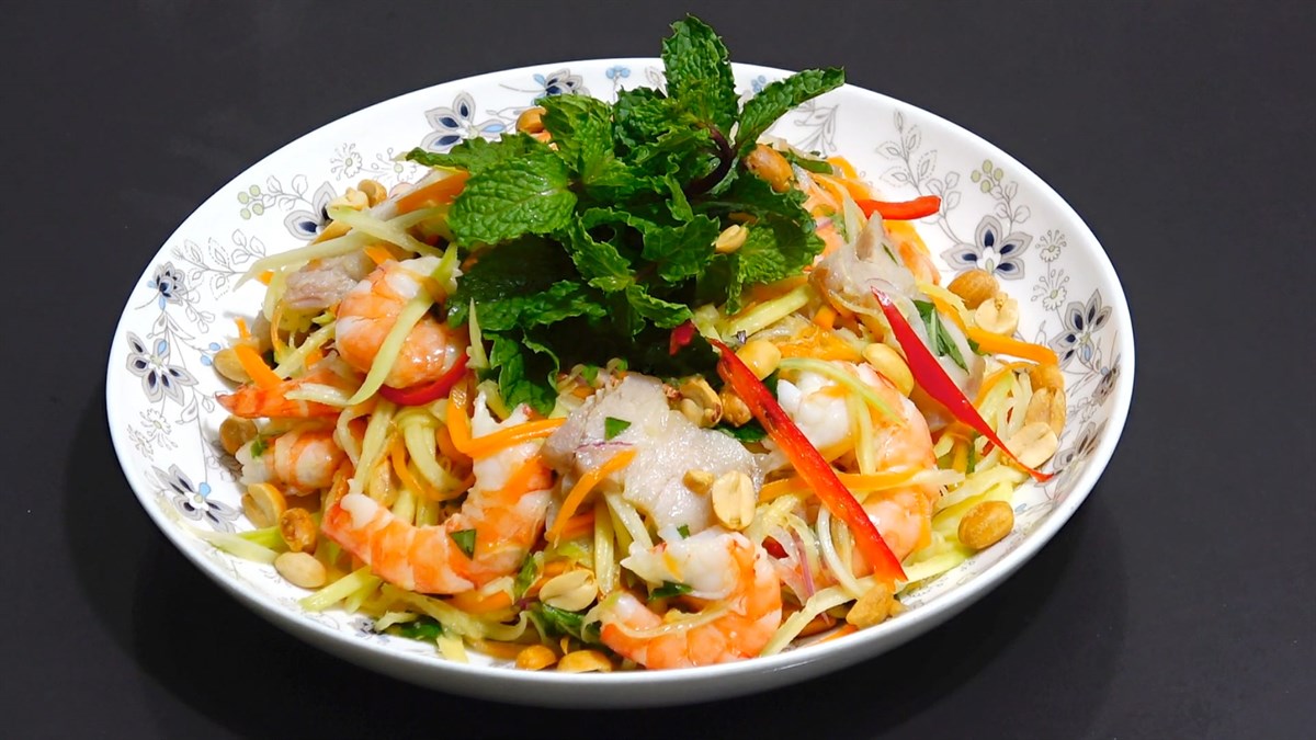 Vietnamese mango salad