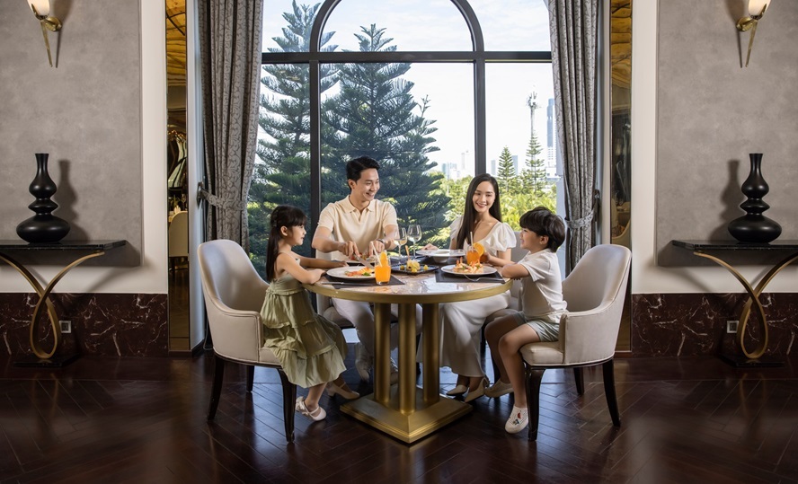 Vinpearl Resort & Spa Ha Long Exquisite dishes prepared by professional chefs at Vinpearl Resort & Spa Ha Long