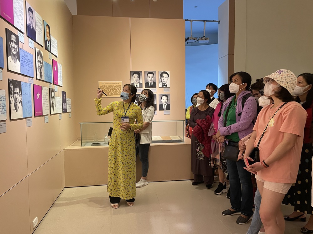 Visit Con Dao Museum