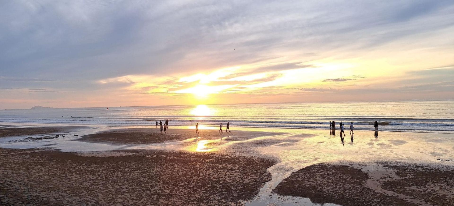 Địa điểm du lịch Thanh Hóa Biển Hải Tiến Thanh Hóa