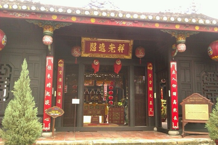 Vẻ đẹp cổ kính của đình hấp dẫn du khách trong và ngoài nước