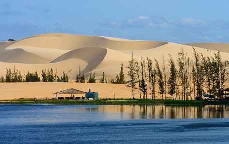 White Sand Dunes Mui Ne: An ultimate guide for first-timers