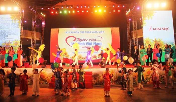 Ngày hội gia đình Việt Nam với nhiều hoạt động gắn kết tình cảm gia đình