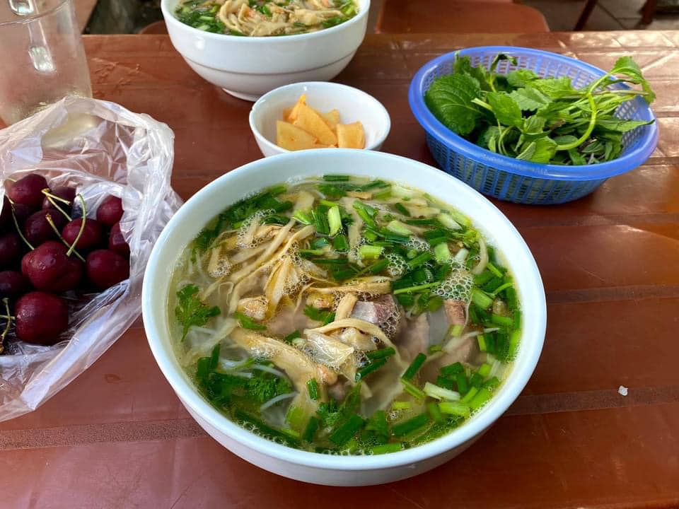 Bát phở nóng hổi, đầy đủ dinh dưỡng cho một ngày dài 