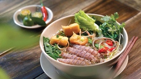 Ăn sáng Hạ Long: Gợi ý 10+ món ăn ngon kèm địa chỉ hút thực khách