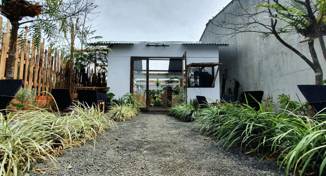 Tiệm cà phê Xanh Yên