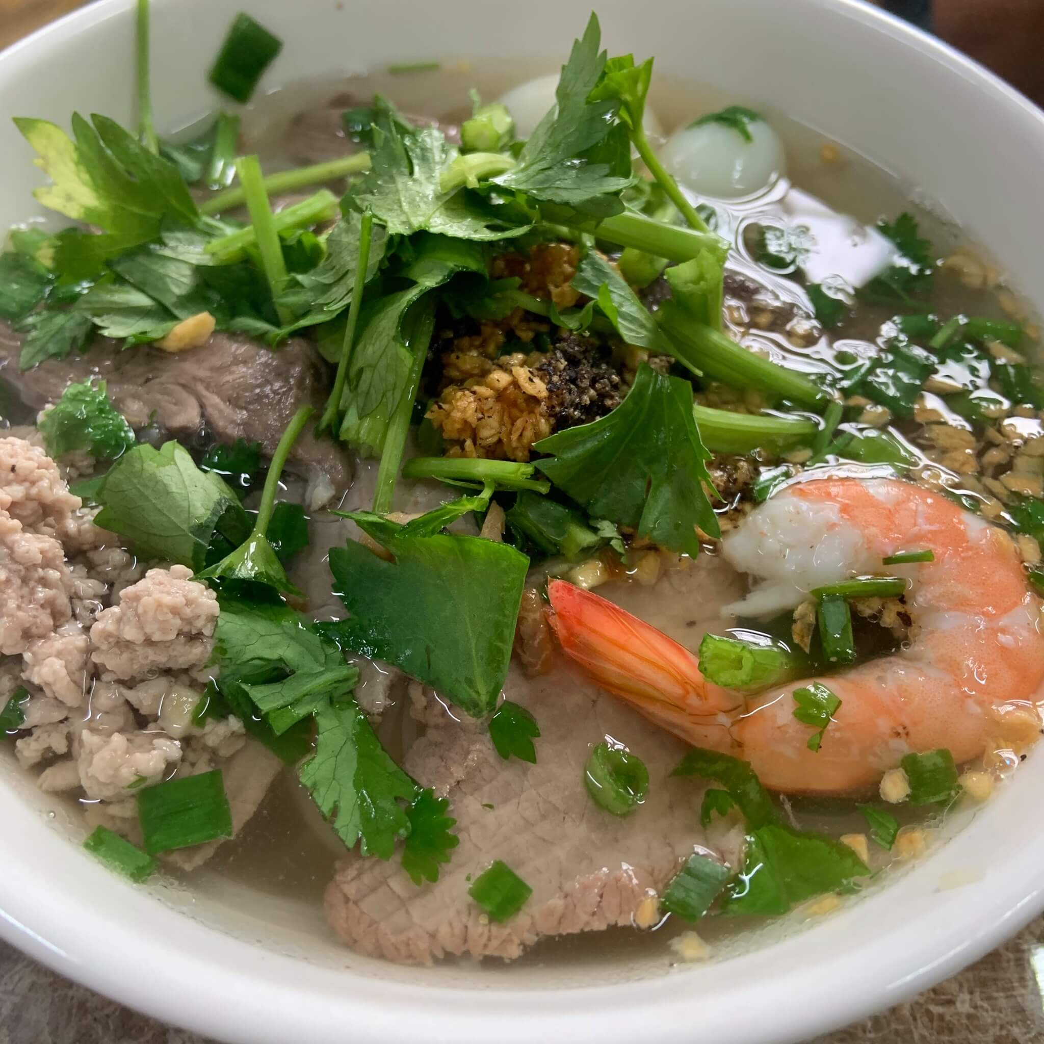 Tiệm hủ tiếu A Hủ