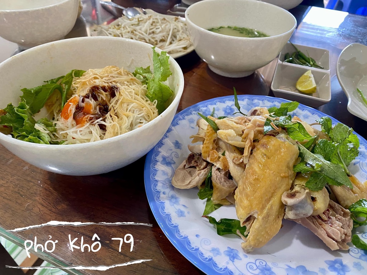 Phở khô 79