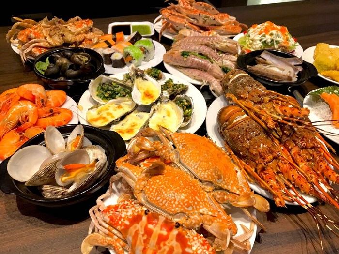 Thưởng thức hải sản tươi ngon tại Hướng Dương Quán