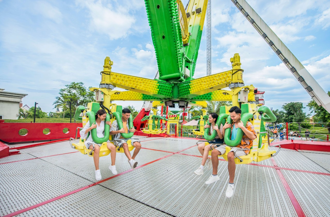 Thỏa sức vui chơi tại VinWonders