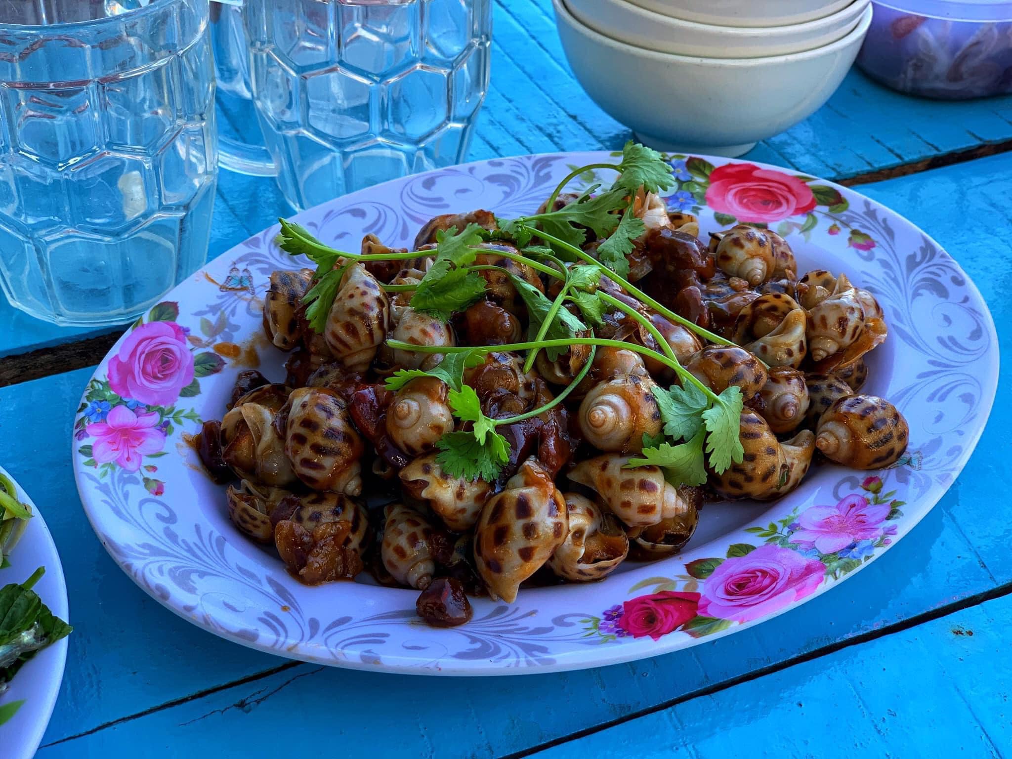 Bãi Gốc Hải sản tại Bãi Gốc tươi ngon, hấp dẫn