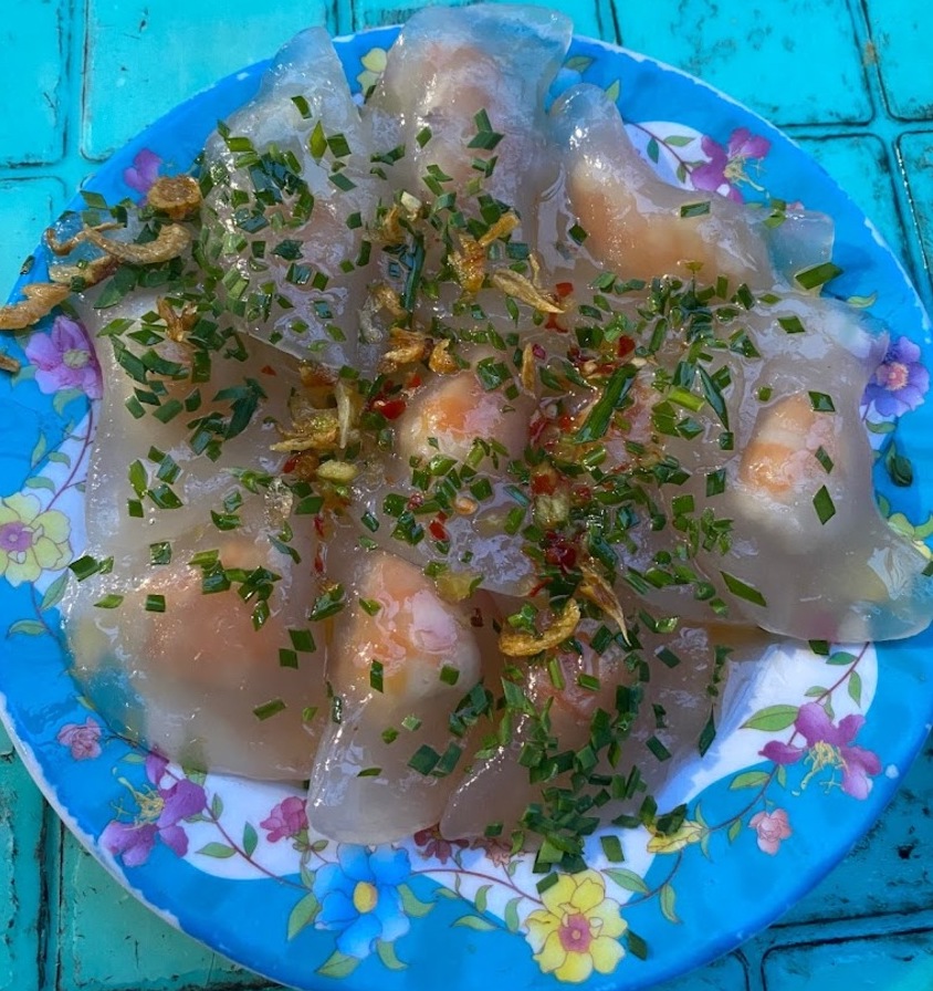 bánh bèo Quy Nhơn Ngoài bánh bèo, quán Lý Thường Kiệt số 8 Nguyễn Thái Học còn có nhiều loại đặc sản Quy Nhơn đáng thử khác