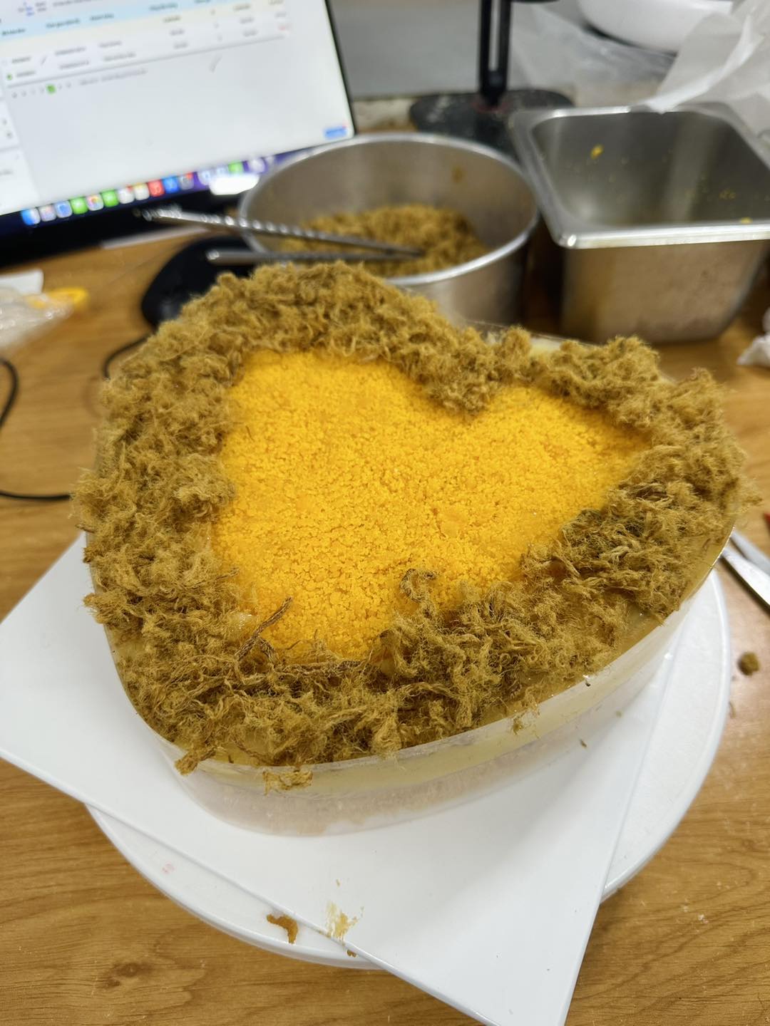 Quá trình làm bánh luôn đảm bảo vệ sinh an toàn thực phẩm