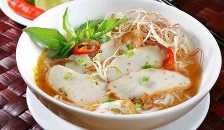 Xuýt xoa với 9 quán bánh canh chả cá Quy Nhơn ngon “nhức nhối”