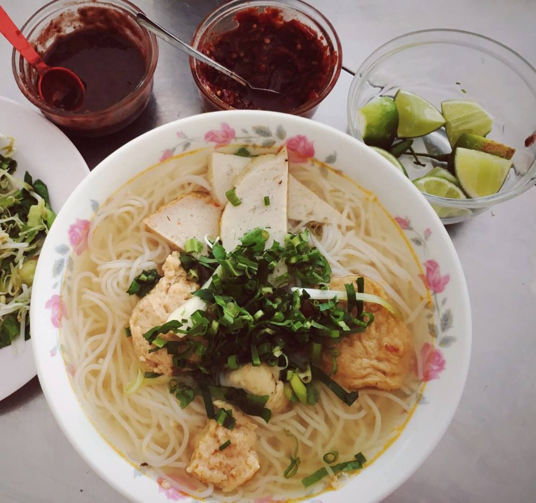 Hương vị truyền thống và đậm đà của bánh canh tại quán Bà O