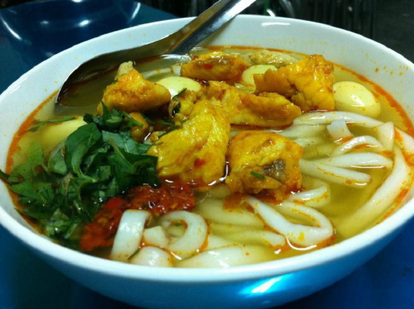 Bánh Canh Bà Sâm Quy Nhơn có hương vị đậm đà và tinh tế