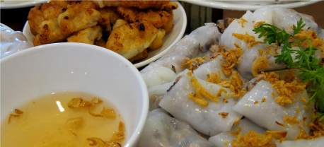 Dắt túi 8 quán bánh cuốn chả mực ngon trứ danh Hạ Long, đắt khách