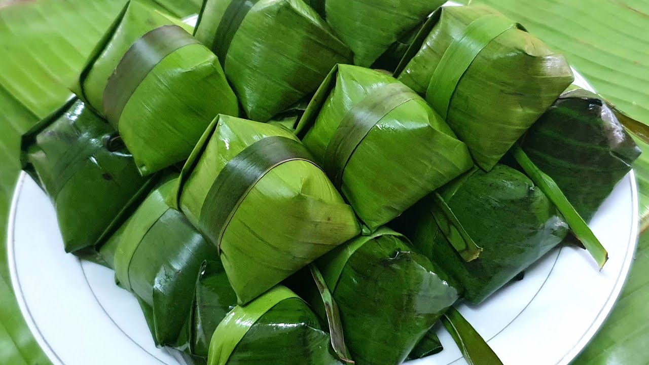 Bánh ít lá gai có hình dáng nhỏ xinh