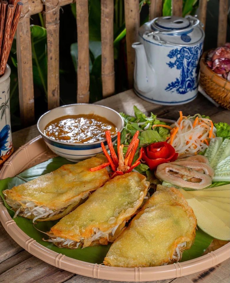 Bánh khoái Huế Bánh khoái đẹp mắt với sự bài trí món ăn tinh tế