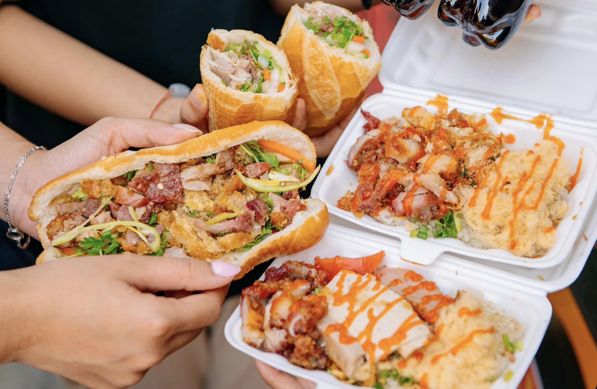 Bánh mì Quy Nhơn Nạp đầy năng lượng với bánh mì tại quán Thiên Y Bakery