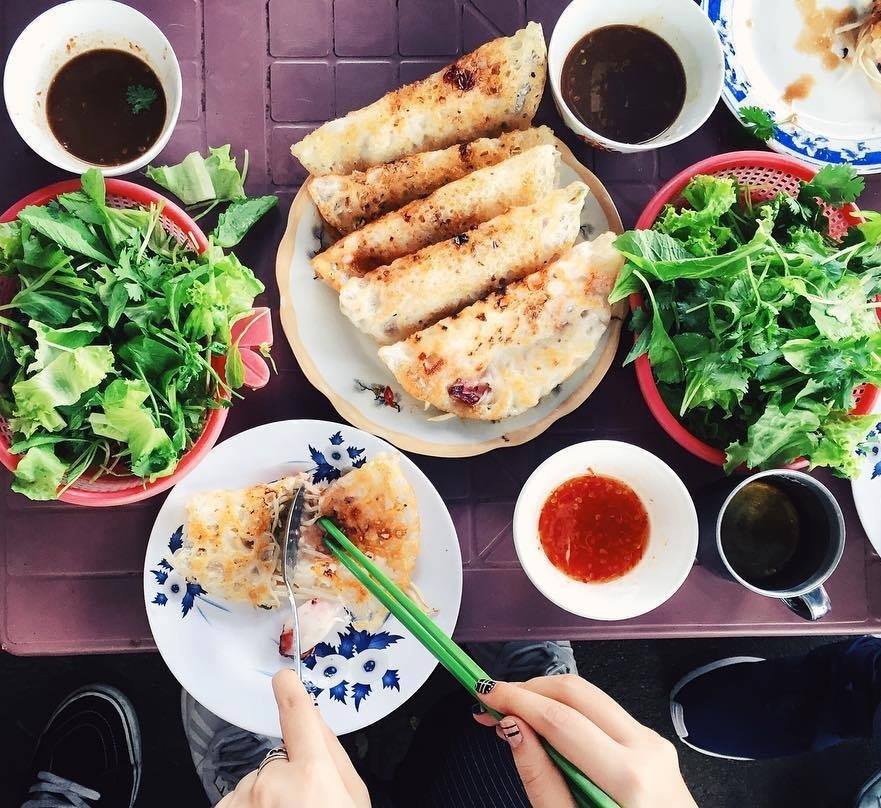 bánh xèo Phú Yên Bánh xèo Phú Yên Lê Trung Kiên được ăn cùng nước mắm nhĩ