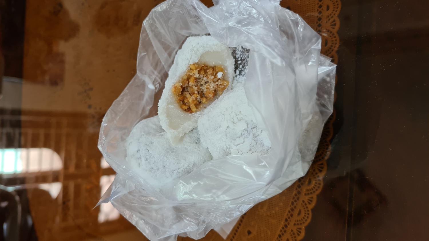 Bánh xoài Hội An Bánh xoài với phần nhân ngọt, bùi