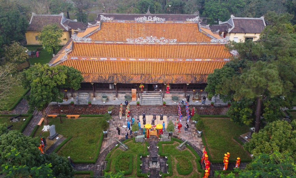 Bảo tàng Cổ vật Cung đình Huế Bảo tàng Cổ vật Cung đình là địa điểm tham quan được nhiều du khách yêu thích