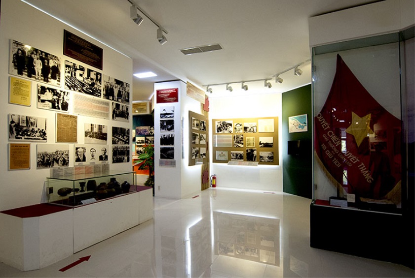 Bảo tàng Hồ Chí Minh Huế Khu vực trưng bày cố định tại Bảo tàng