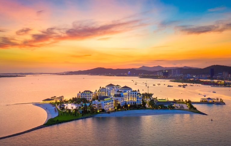 Vinpearl is a reputable hospitality chain in Vietnam, offering lavish hotels and resorts