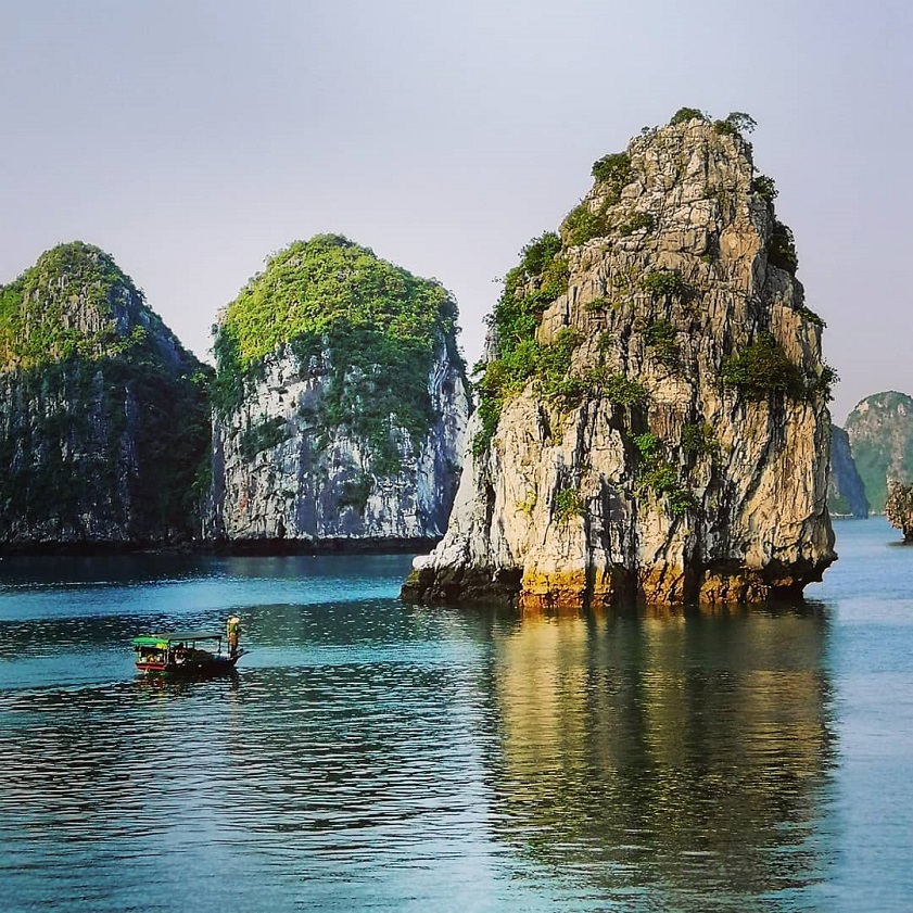 best time to visit Bai Tu Long National Park