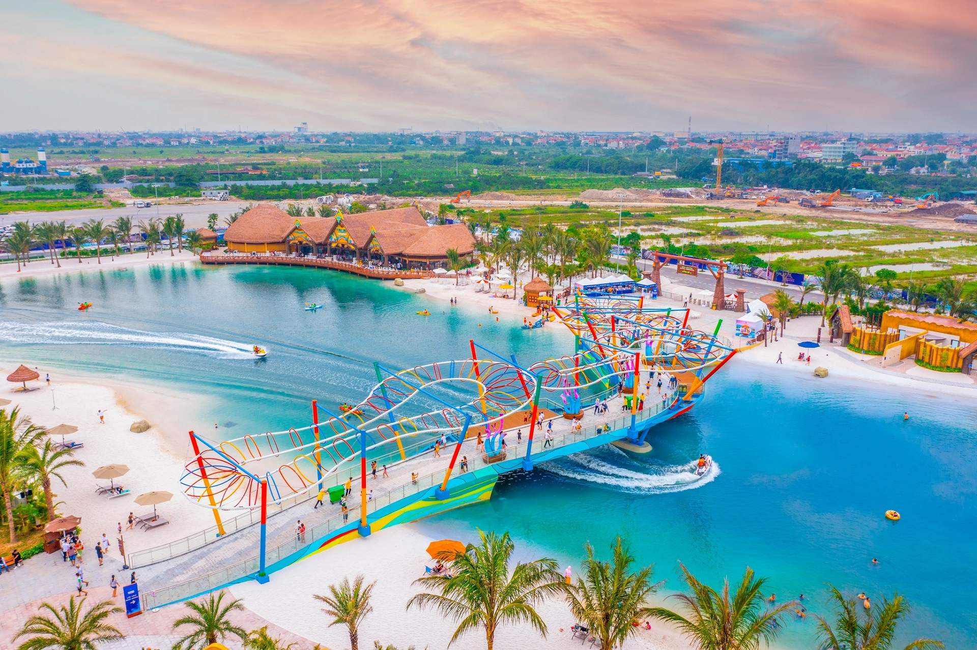 Biển nhân tạo Vinhomes Ocean Park 2