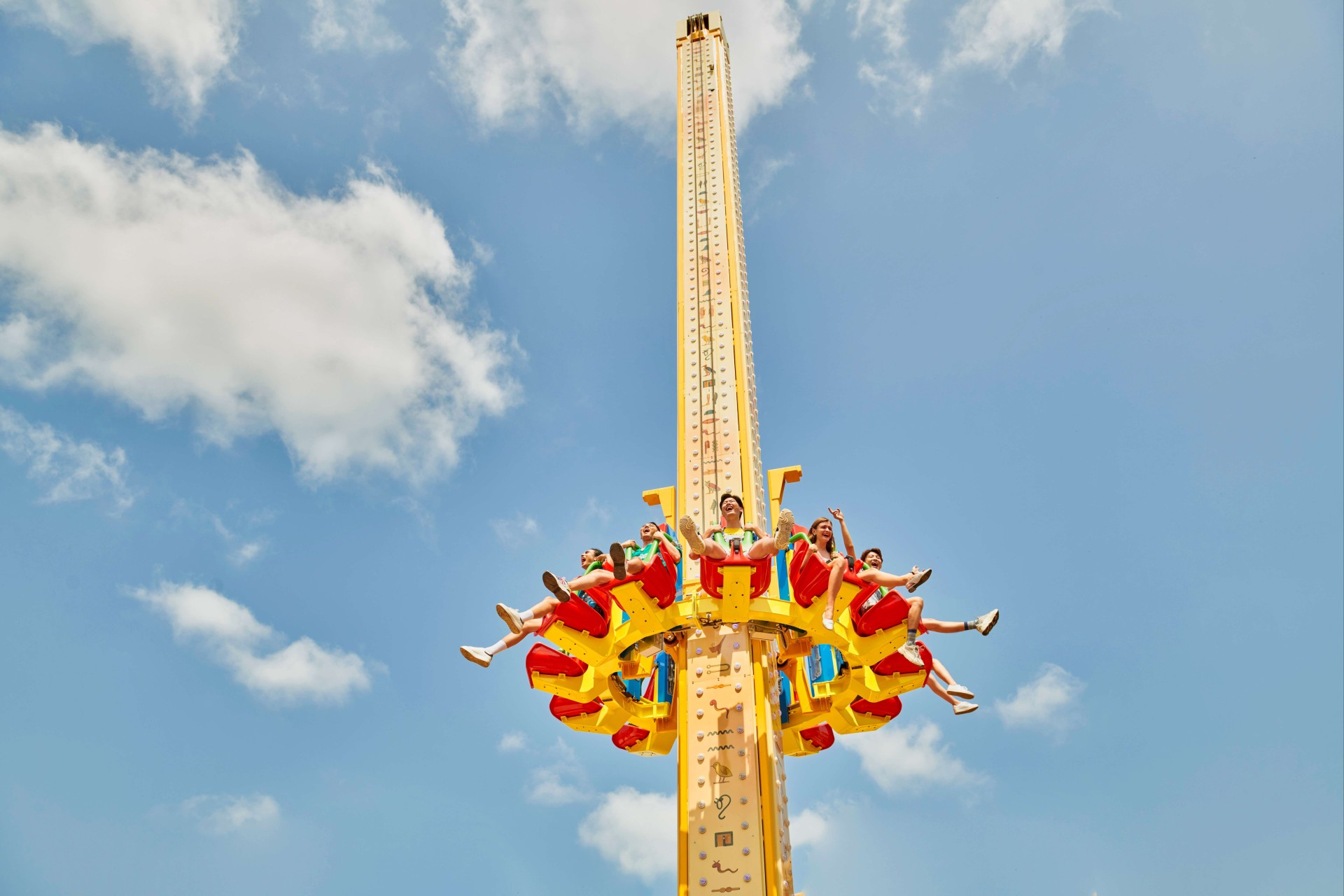 Trải nghiệm trò chơi cảm giác mạnh cực phấn khích tại VinWonders Phú Quốc