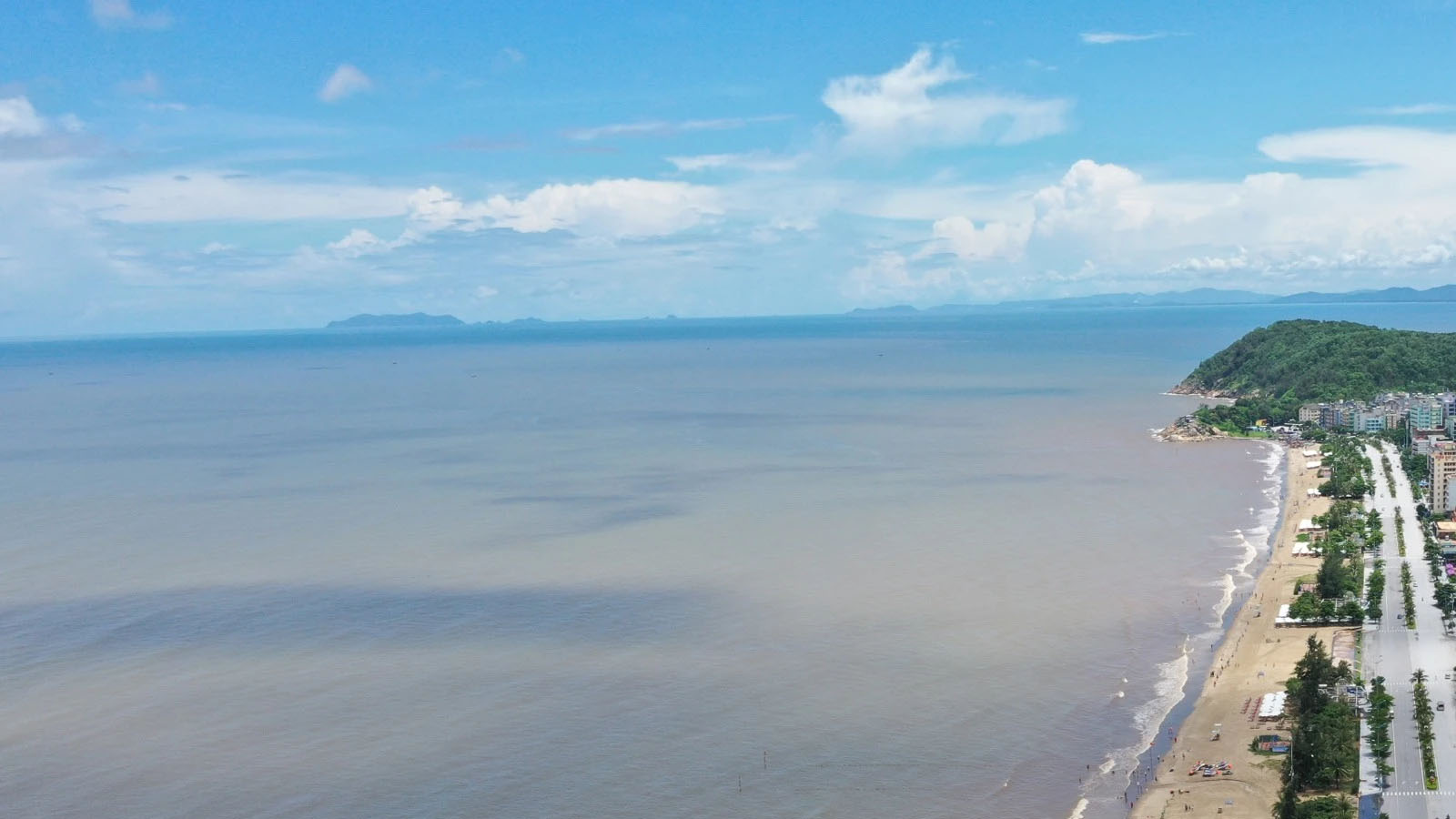 Biển Tiên Trang hoang sơ