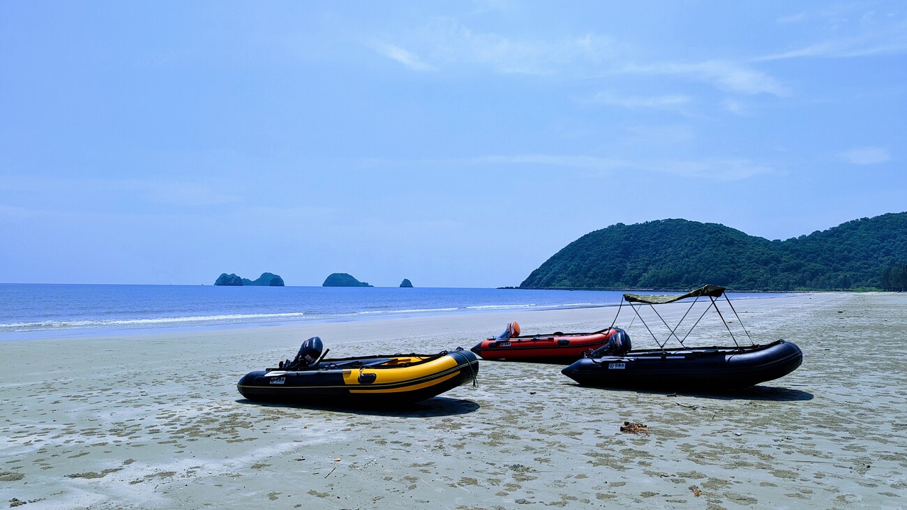 Tận hưởng cảm giác bình yên tại Bãi Ngọc Vừng