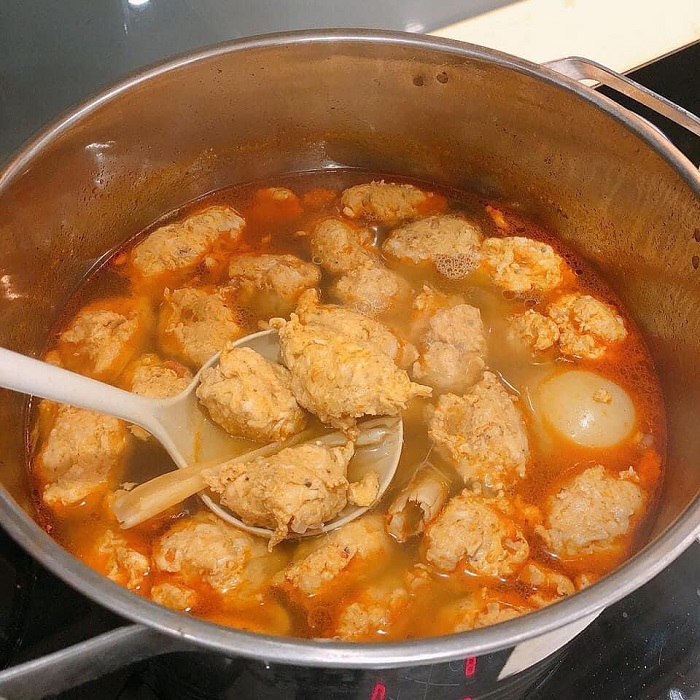 Biển Vinh Thanh Chả cua Huế