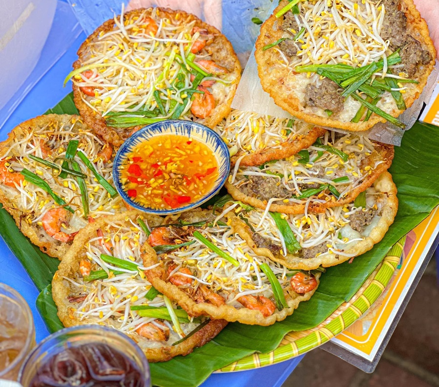 Binh Dinh Vietnam Vietnamese pancakes in Binh Dinh