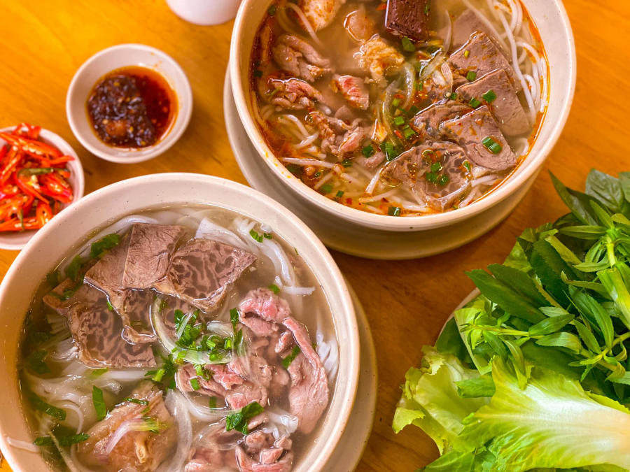 bún bò thố đá Đà Lạt Hương Quán là địa chỉ thưởng thức bún bò thố đá quen thuộc của người dân Đà Lạt